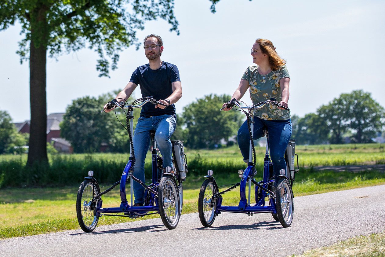 Tricycle with 2 on sale wheels in front