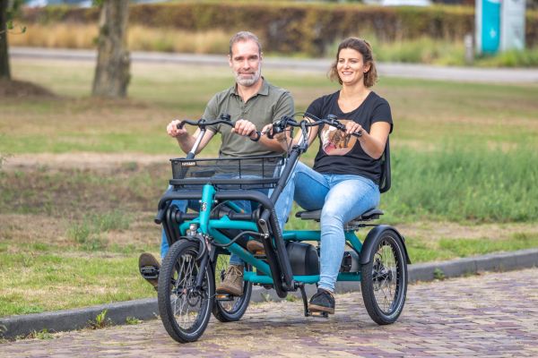 Two person side clearance by side bike