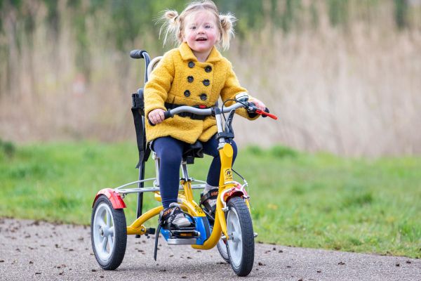 V los pour enfants en situation de handicap Van Raam