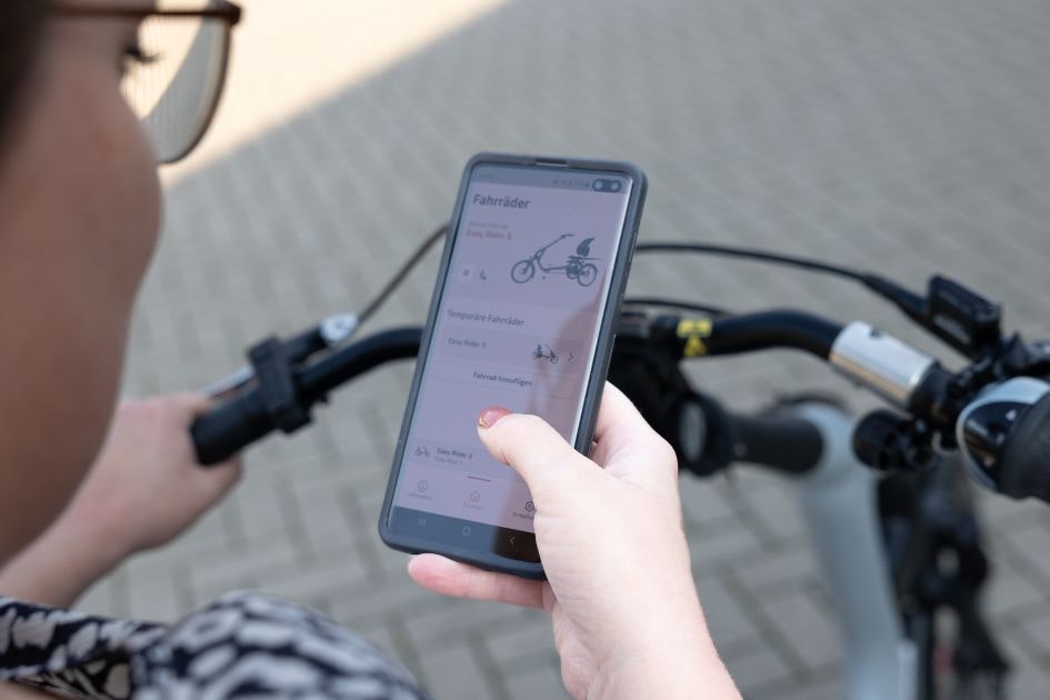 E-bike App Van Raam auf Smartphone